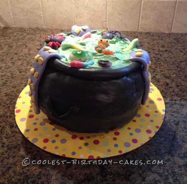 Free halloween cauldron cake images for facebook,whatsapp,instagram