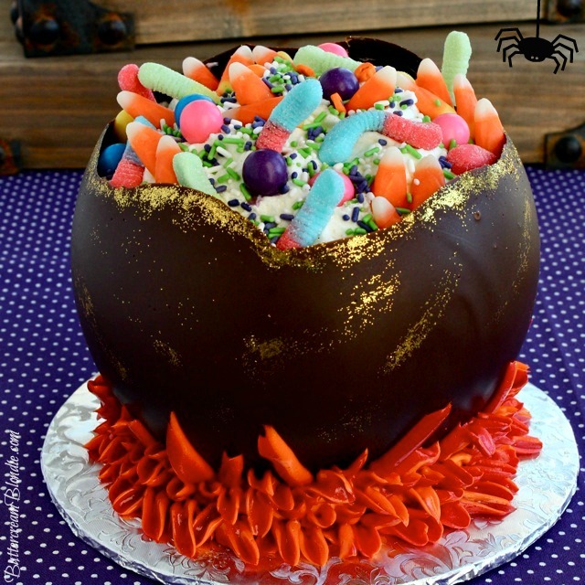 Free halloween cauldron cake images for facebook,whatsapp,instagram